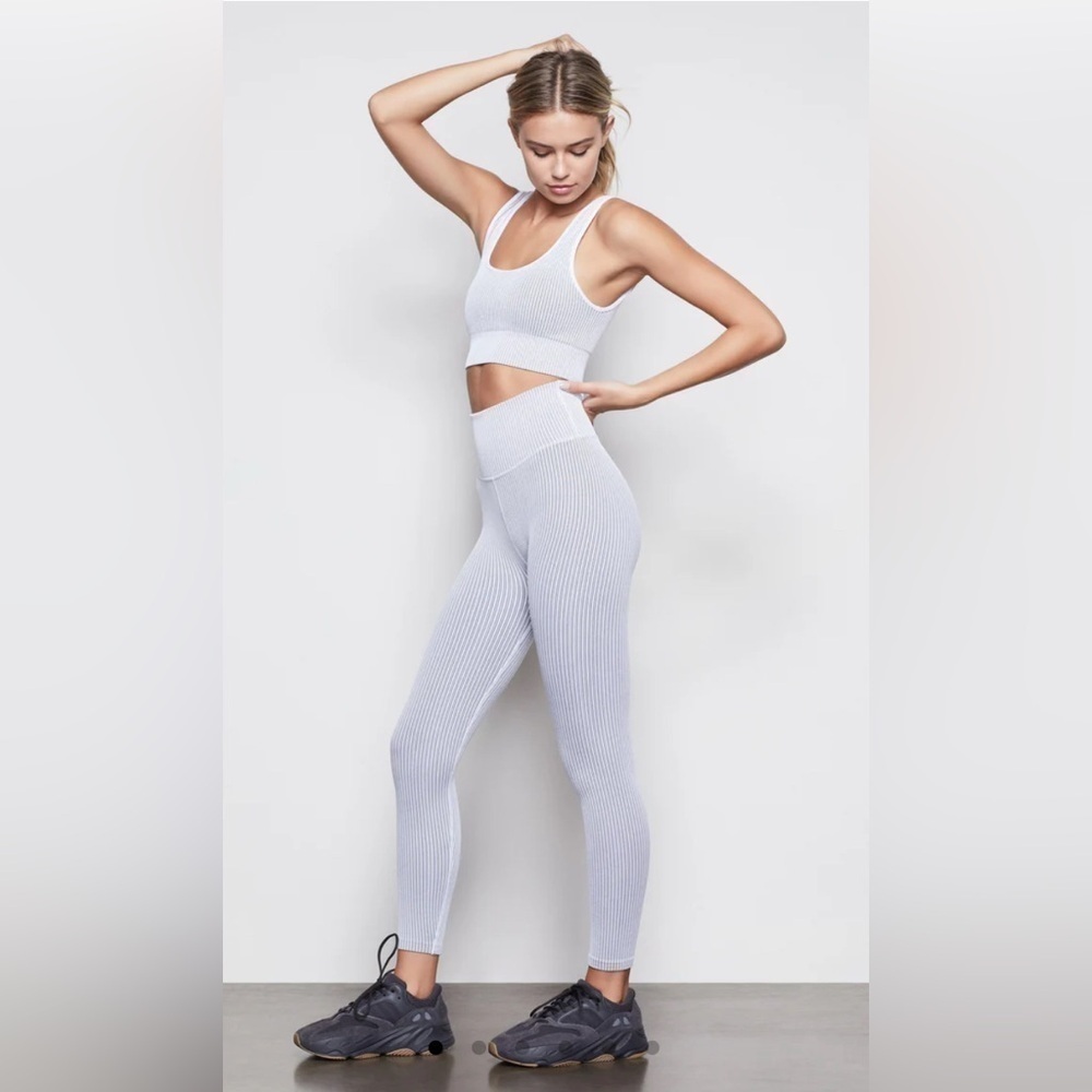 NWT Good American The Seamless Ribbed Legging in White